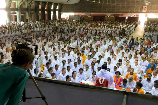 Anna Agnelli filming Amma in Amritapuri