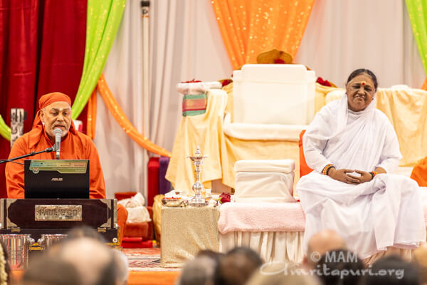 Amma in New York