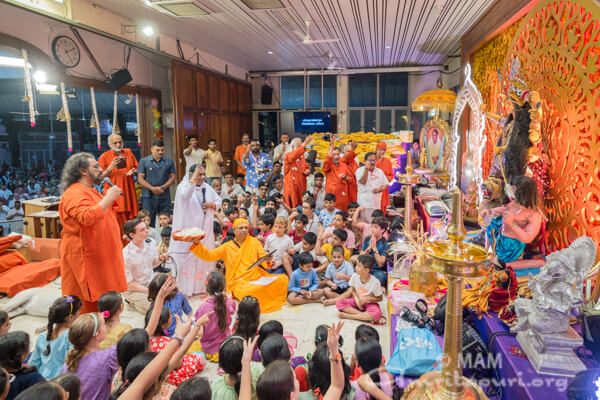 Navaratri celebrations: Honoring the Divine Feminine with devotion and music